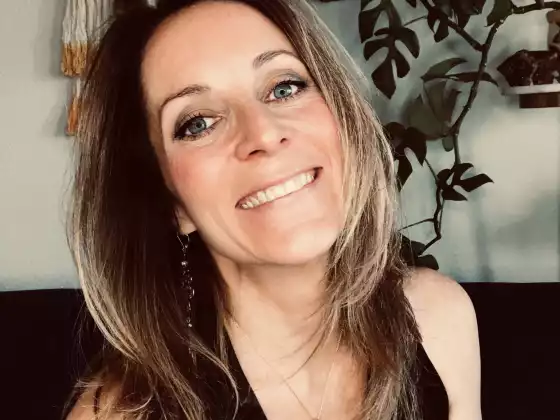 Katie Moseley,
Spirituality, Personal Development & Coaching, Health & Wellness, Love and Relationships
Expert at マジック・トリオ