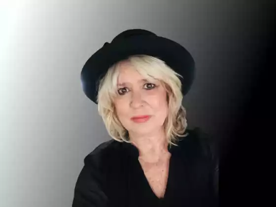 Landria Onkka,
Health & Wellness, Spirituality, Spirituality, Spirituality, Spirituality, Health & Wellness, Health & Wellness
Expert at Soulful Summit 2023: Eine Reise nach innen, beginne!